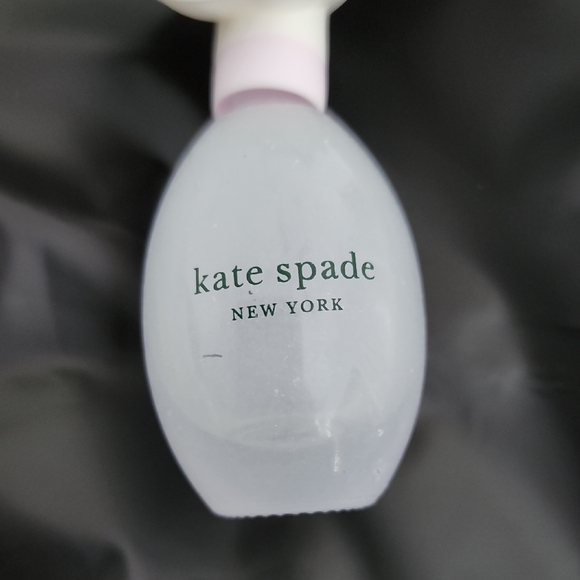 kate spade White Floral Body Oil - Picture 4 of 5